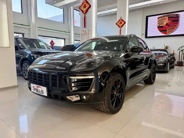 Porsche Macan 2015