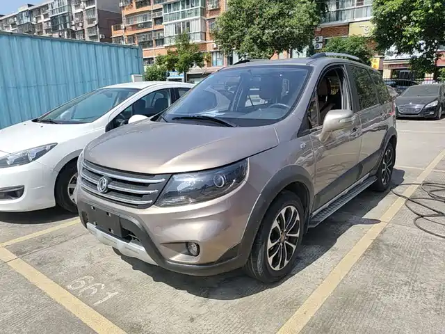 Dongfeng Fengxing Jingyi X5 2016
