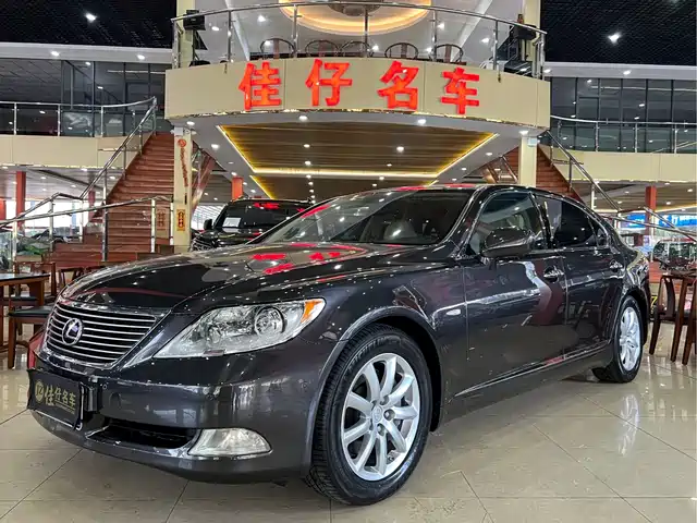 Lexus Lexus LS 2008