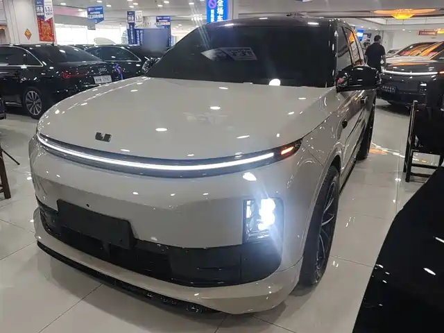 Li Auto Li Auto L6 2024