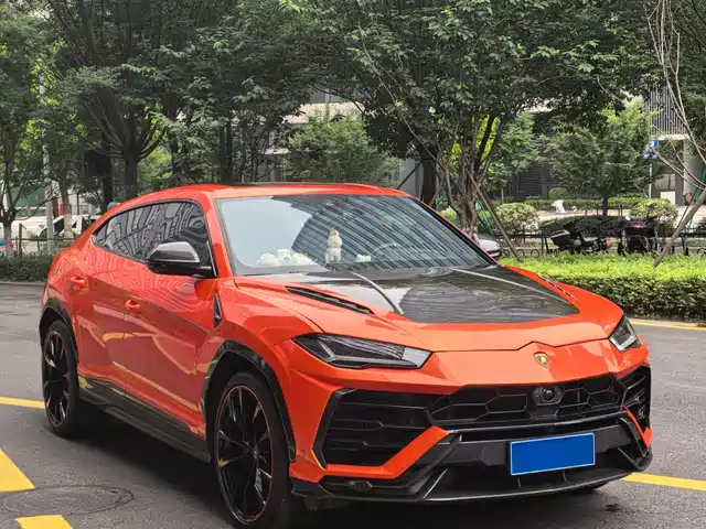 Lamborghini Urus 2023