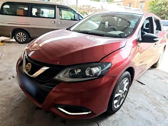 Nissan Tiida 2020