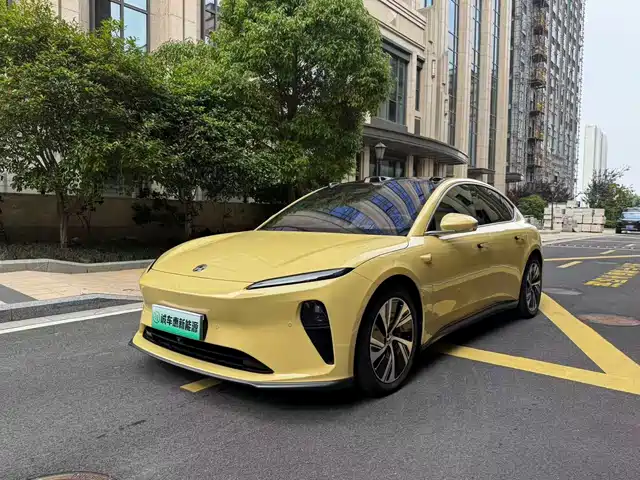 NIO NIO ET5 2023