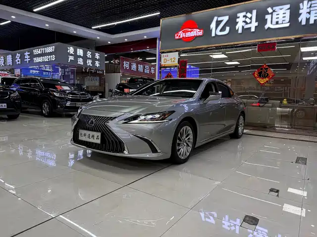 Lexus Lexus ES