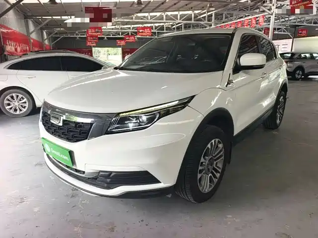 Qoros Qoros 5