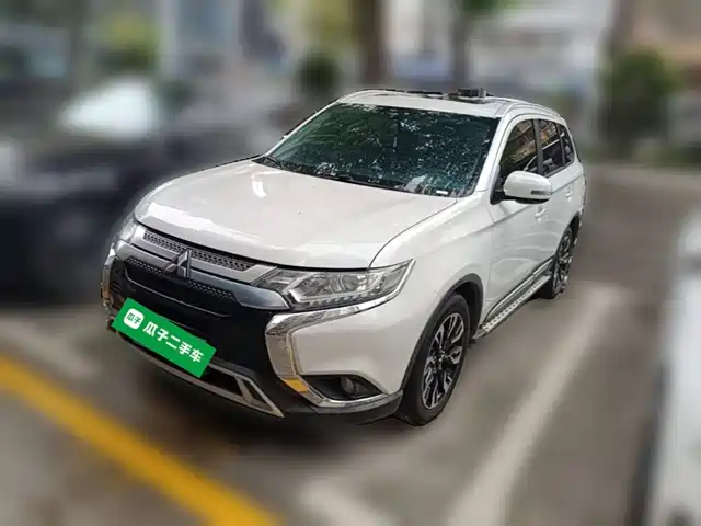 Mitsubishi Outlander 2019
