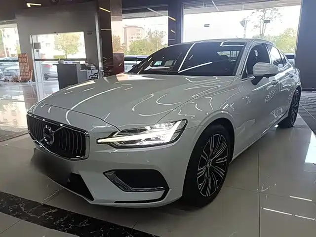 Volvo Volvo S60 2022