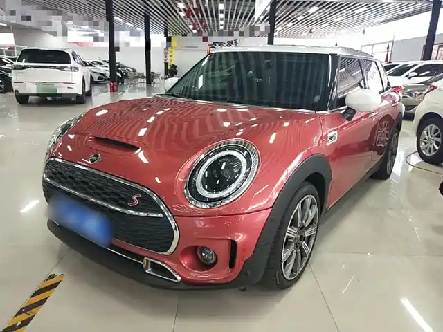 MINI MINI CLUBMAN 2023
