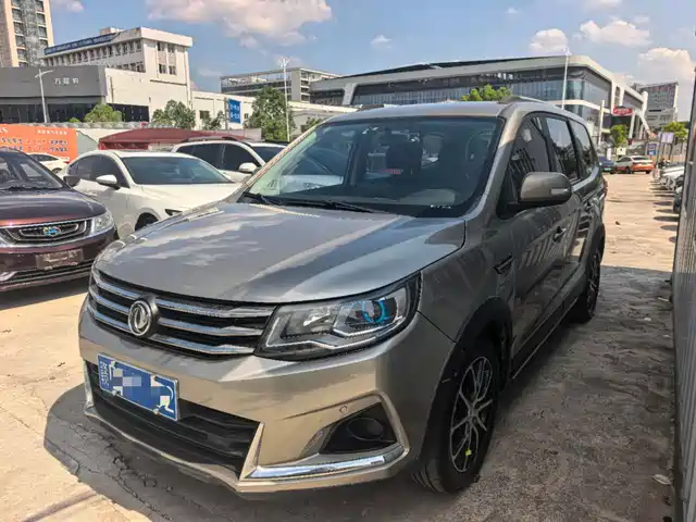 Dongfeng Fengxing Fengxing SX6