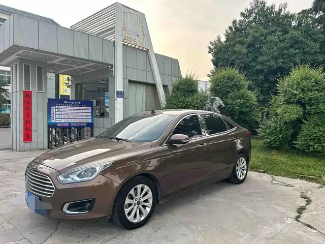 Ford Ford Escort 2015