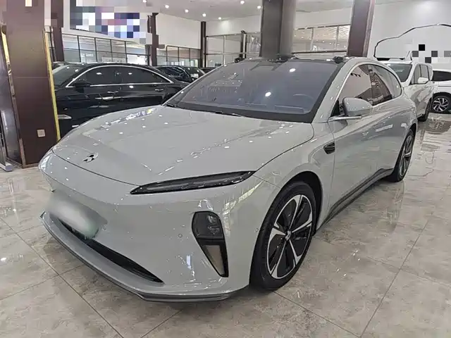 NIO NIO ET5T 2024