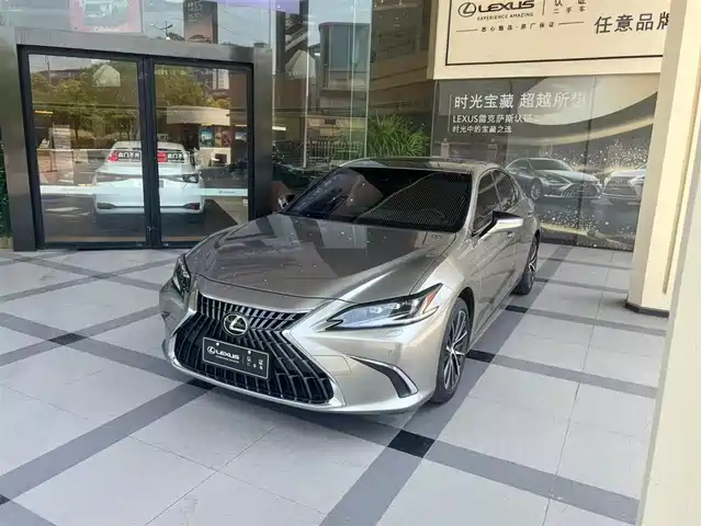 Lexus Lexus ES 2023