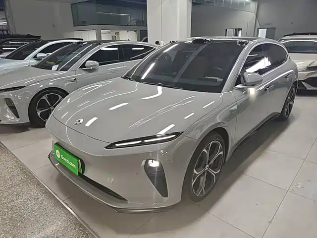 NIO NIO ET5T 2024