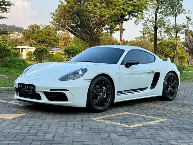 Porsche Porsche 718