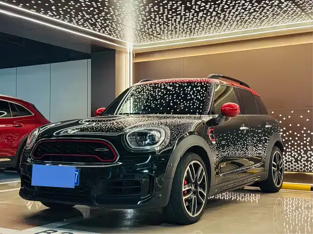 MINI MINI JCW COUNTRYMAN 2018