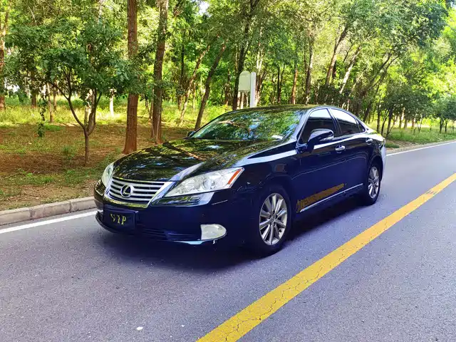 Lexus Lexus ES 2012