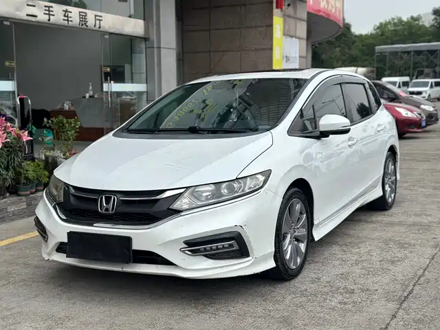 Honda Jade 2017