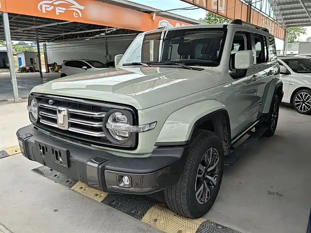 Tank Tank 300 2023