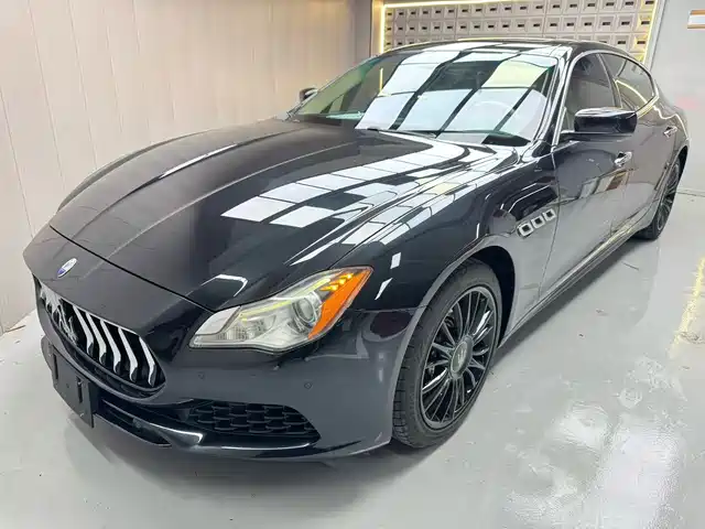 Maserati Quattroporte 2013
