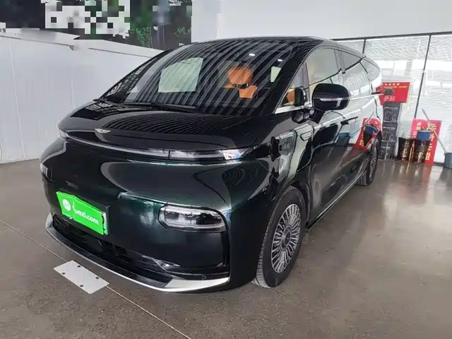 Geely Galaxy Yizhen L380