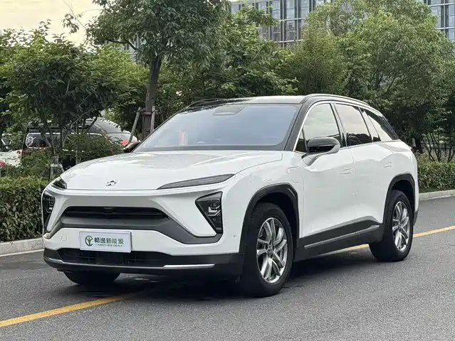 NIO NIO ES6 2022