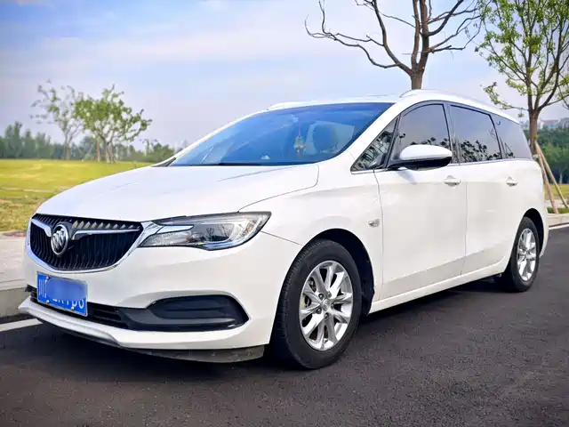 Buick Buick GL6