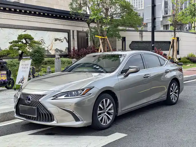 Lexus Lexus ES