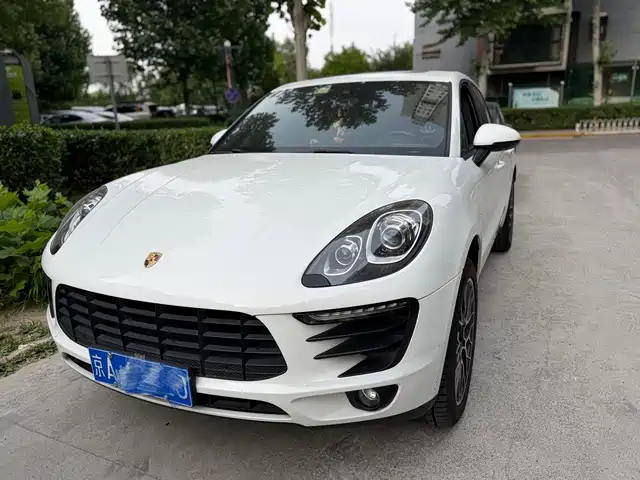 Porsche Macan 2016