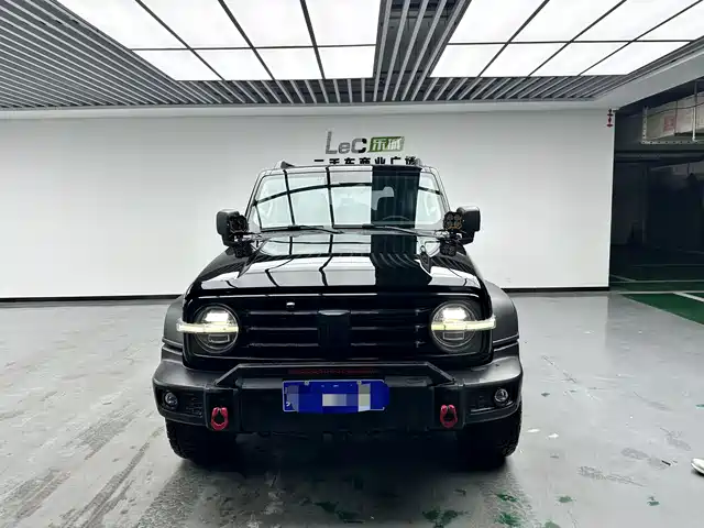 Tank Tank 300 2023