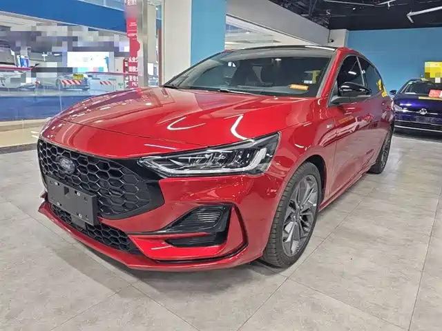 Ford Focus 2023