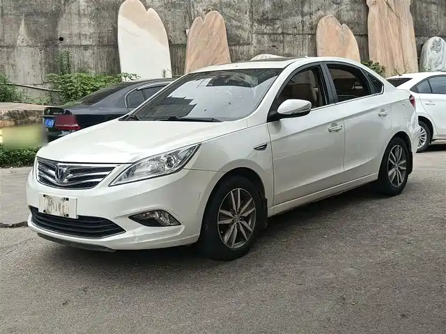 Changan Eado 2015