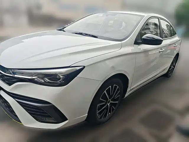 Roewe Roewe i5 2022