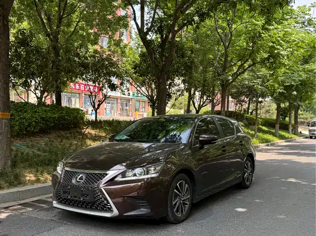 Lexus Lexus CT 2018