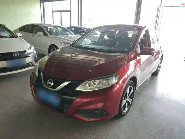 Nissan Tiida 2016