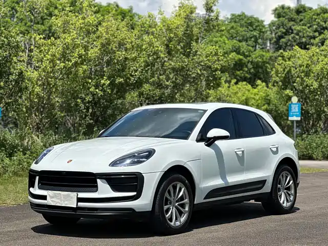 Porsche Macan 2022