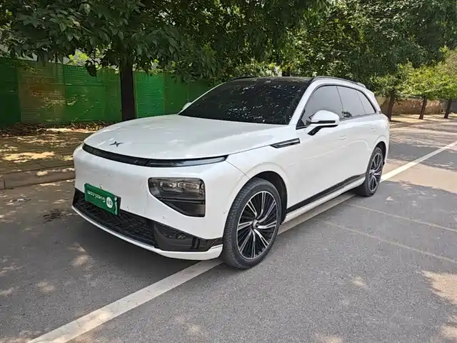 XPeng XPeng G9 2023