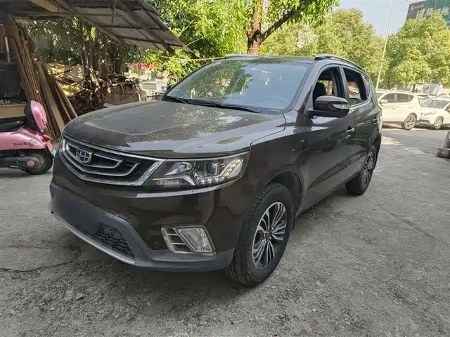 Geely Emgrand X6 2017