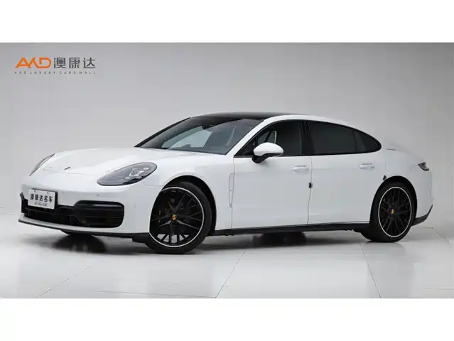 Porsche Panamera 2023
