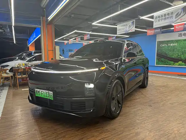Li Auto Li L8 2024