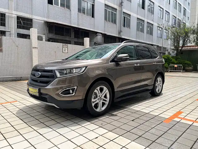 Ford Edge 2015