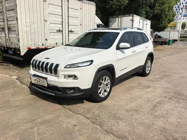 Jeep Cherokee 2016