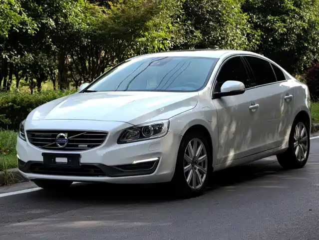 Volvo Volvo S60 Plug-in Hybrid 2015
