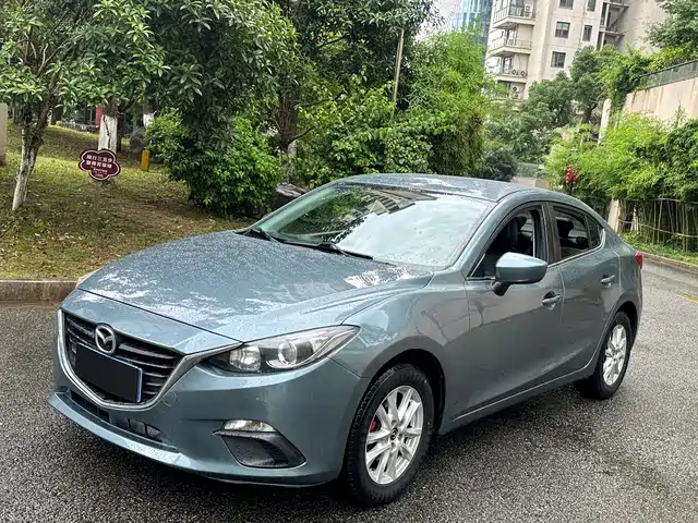 Mazda Mazda3 Axela 2015