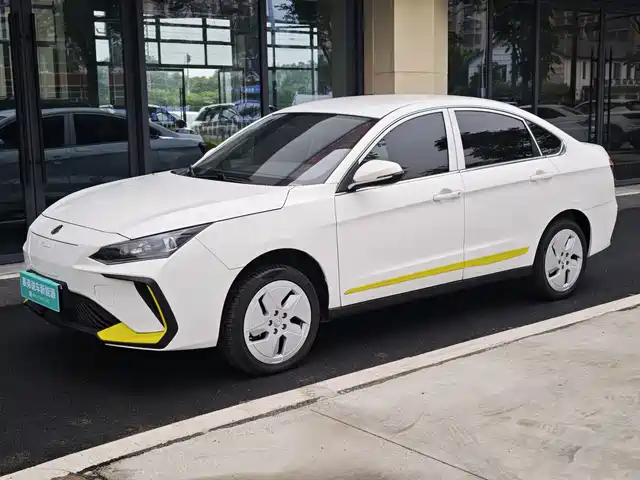 Dongfeng Aeolus Dongfeng Fengshen E70