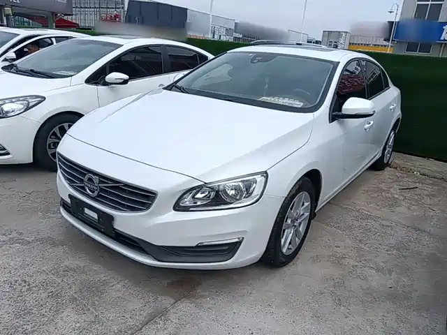Volvo Volvo S60 2015