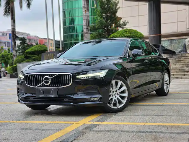 Volvo Volvo S90