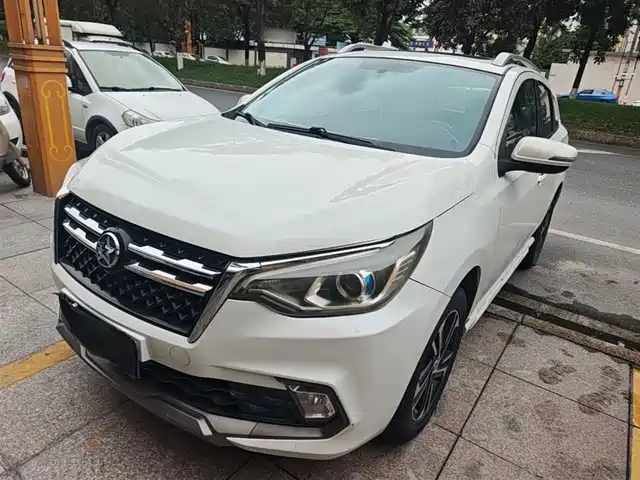 Venucia Venucia T70 2018