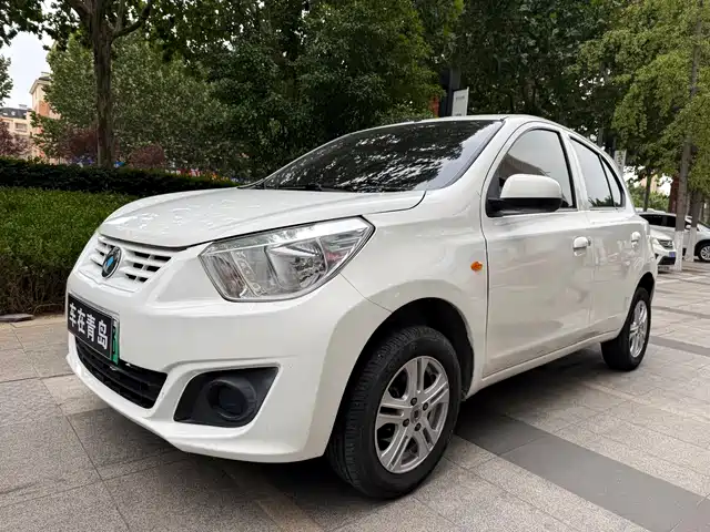 Dongfeng Junfeng ER30