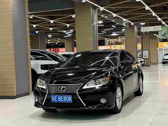 Lexus Lexus ES 2015