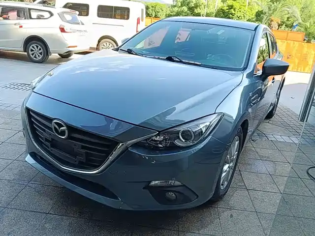 Mazda Mazda3 Axela 2016
